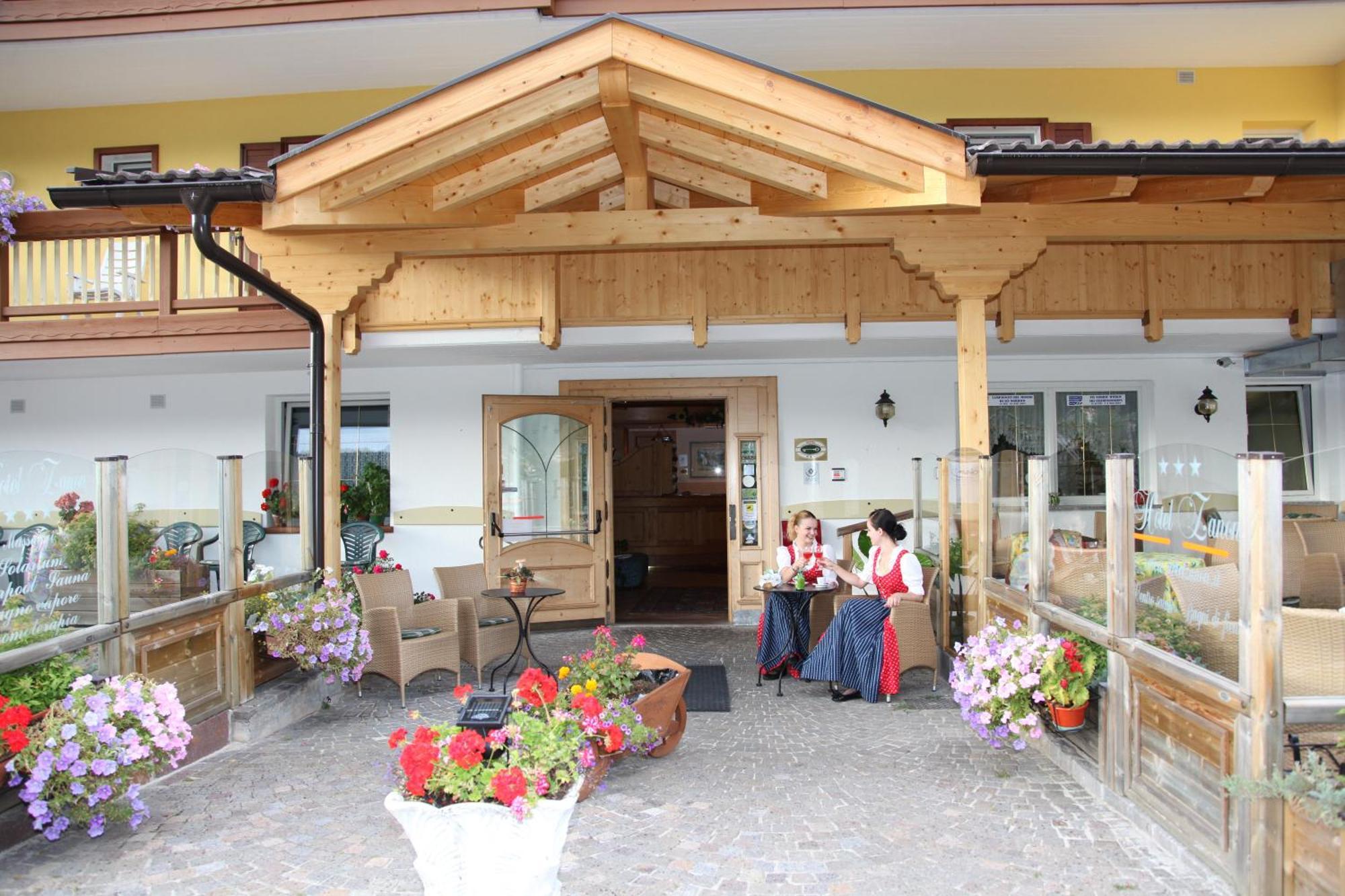 Hotel Zanon Ziano di Fiemme Kültér fotó
